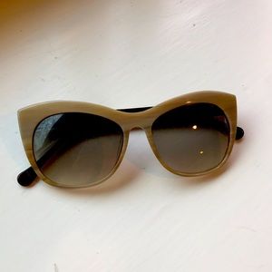 Cat eye beige sunglasses